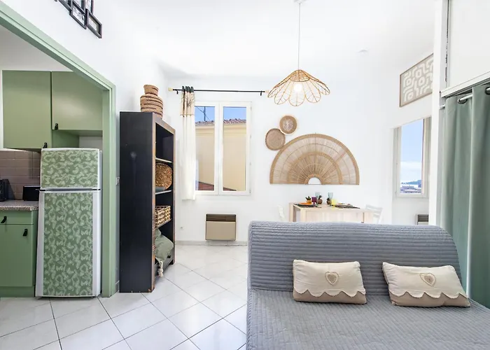 Le Belle Brise Cosy Apartment